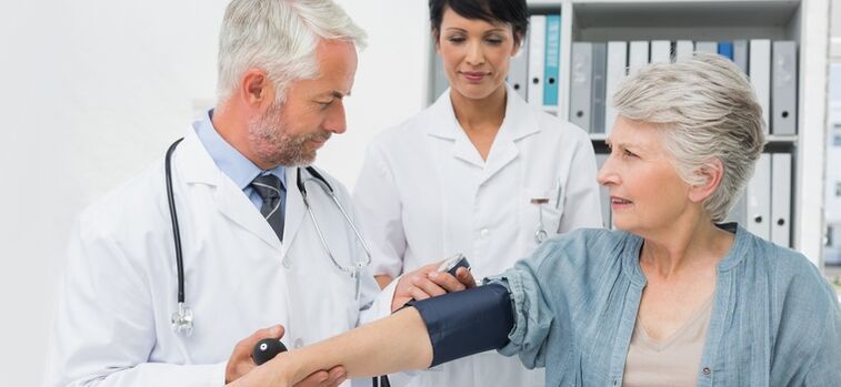 Hipertentsioa diagnostikatzeko odol-presioa neurtzea